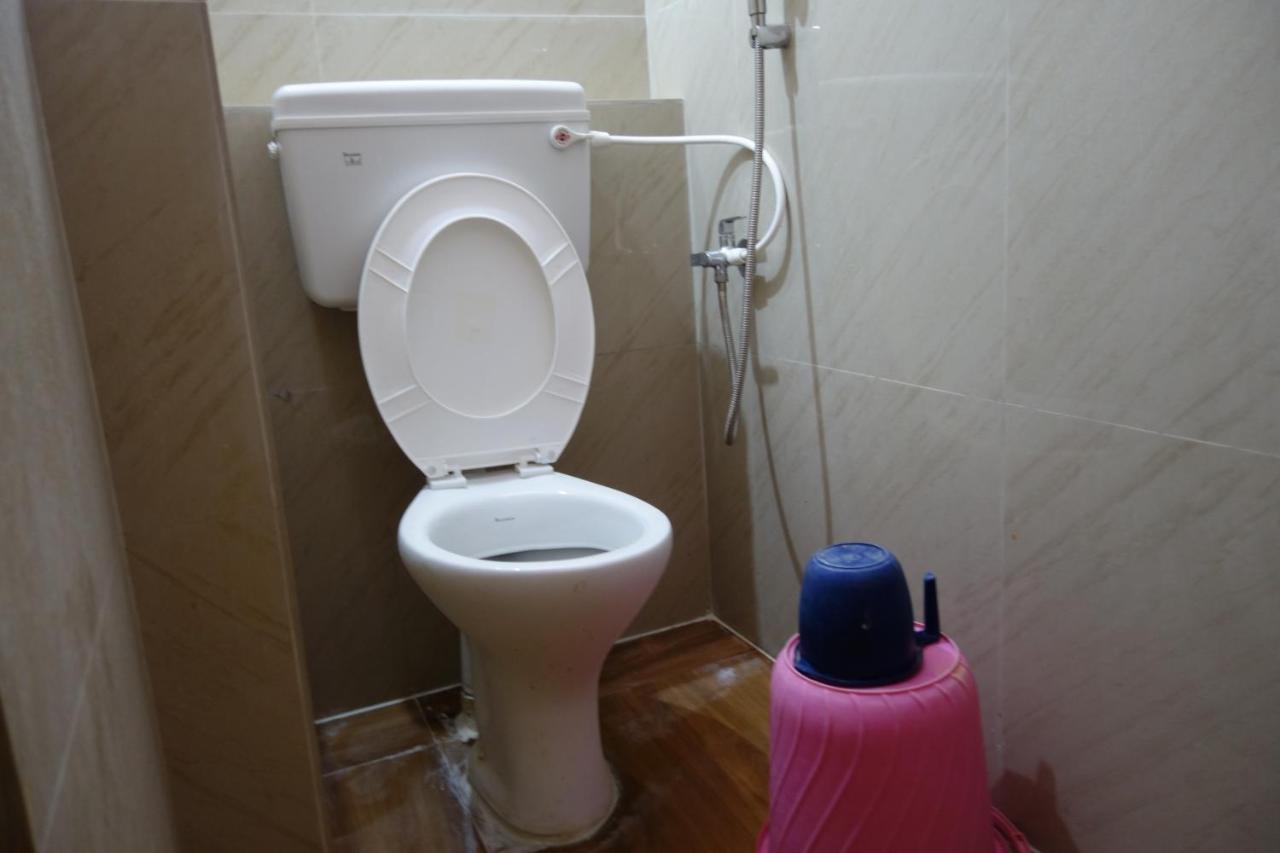 Hotel Hcb Brahmapur 外观 照片