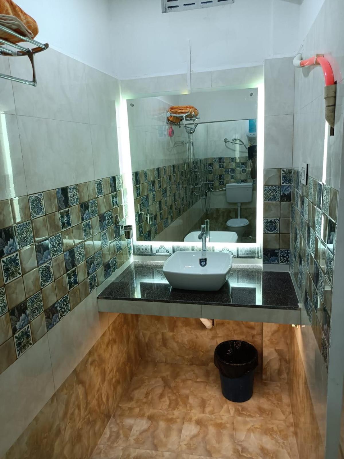 Hotel Hcb Brahmapur 外观 照片